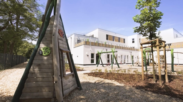 kita-kinderzimmer-eckerkoppel-hamburg-farmsen-berne_Außengelände Das Außengelände der Kita kinderzimmer Eckerkoppel in Hamburg Farmsen Berne