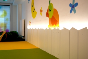Ein Schlafraum im Licht in der Kita kinderzimmer Grindelhof Hamburg