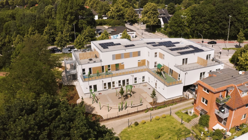 Außenaufnahme von der Kita kinderzimmer Eckerkoppel in Hamburg Farmsen Berne