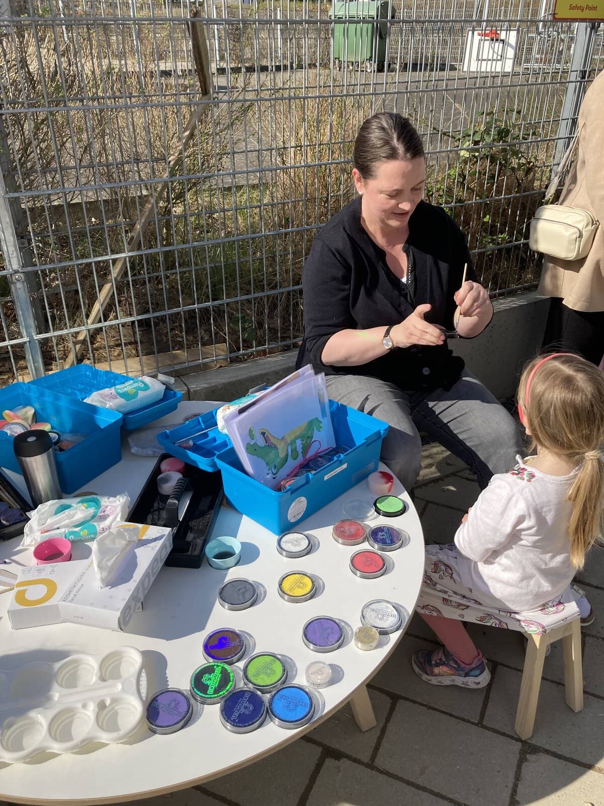 Kinderschminken in der Kita kinderzimmer Lehmberg in Hamburg Rahsltedt