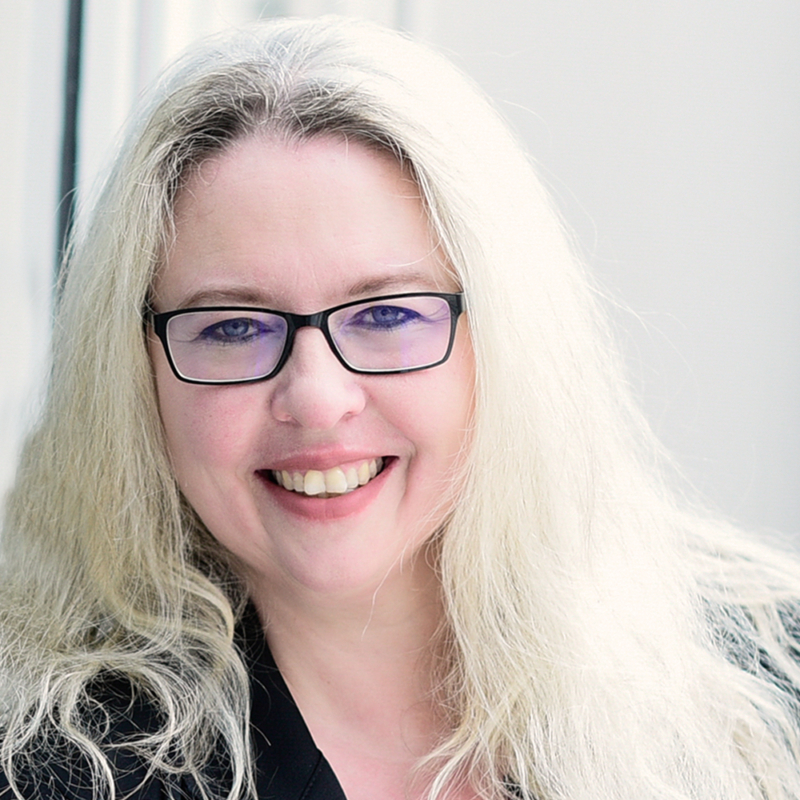 Porträt von Kitaleitung Erica Mohrmann aus der Kita kinderzimmer Liliencronstraße in Hamburg Rahlstedt